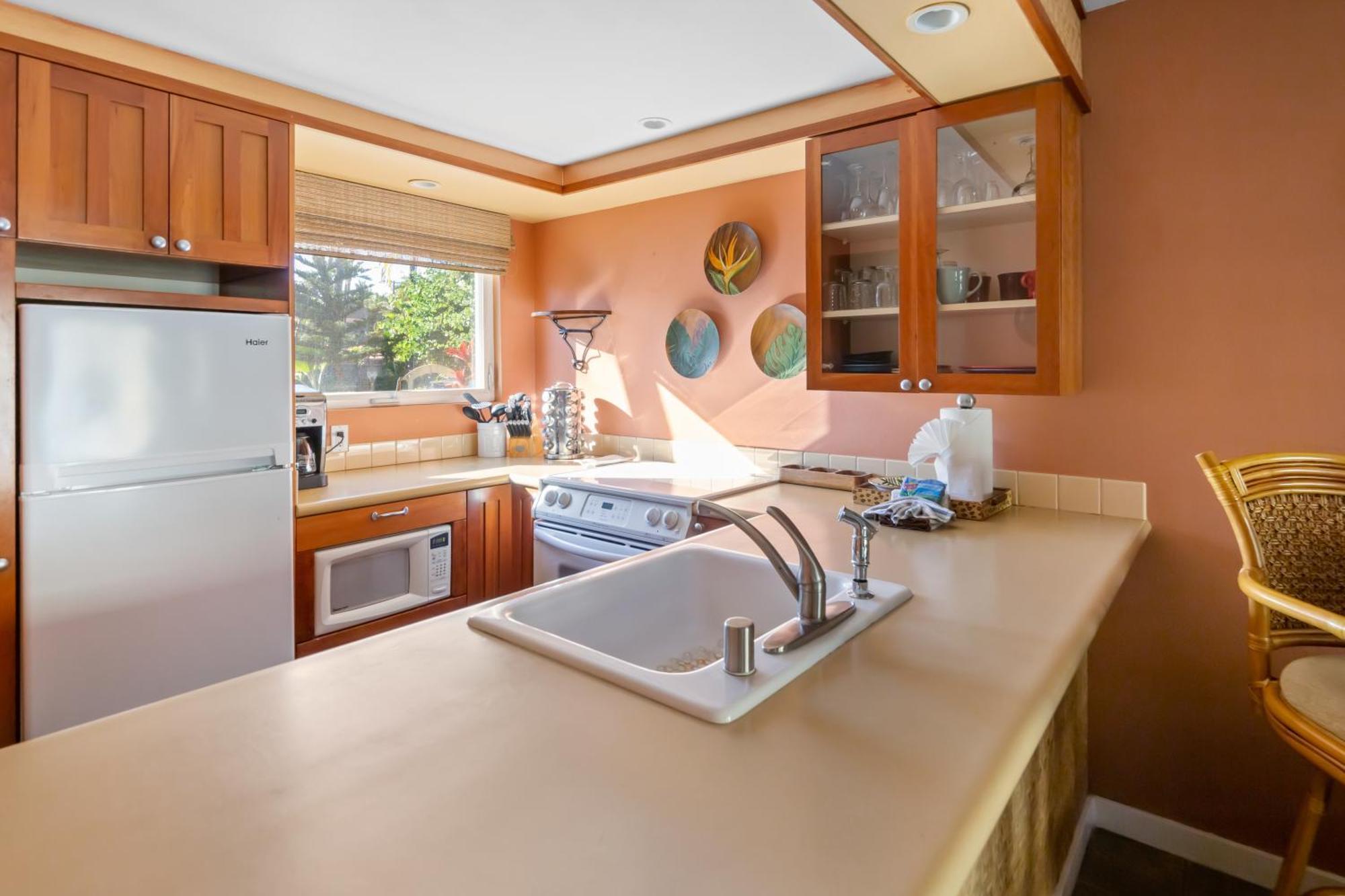 Bamboo Suite, 1 Bedroom, Sleeps 4, Pool & Bbq, Pre-Renovation Summer Sale Kihei Esterno foto