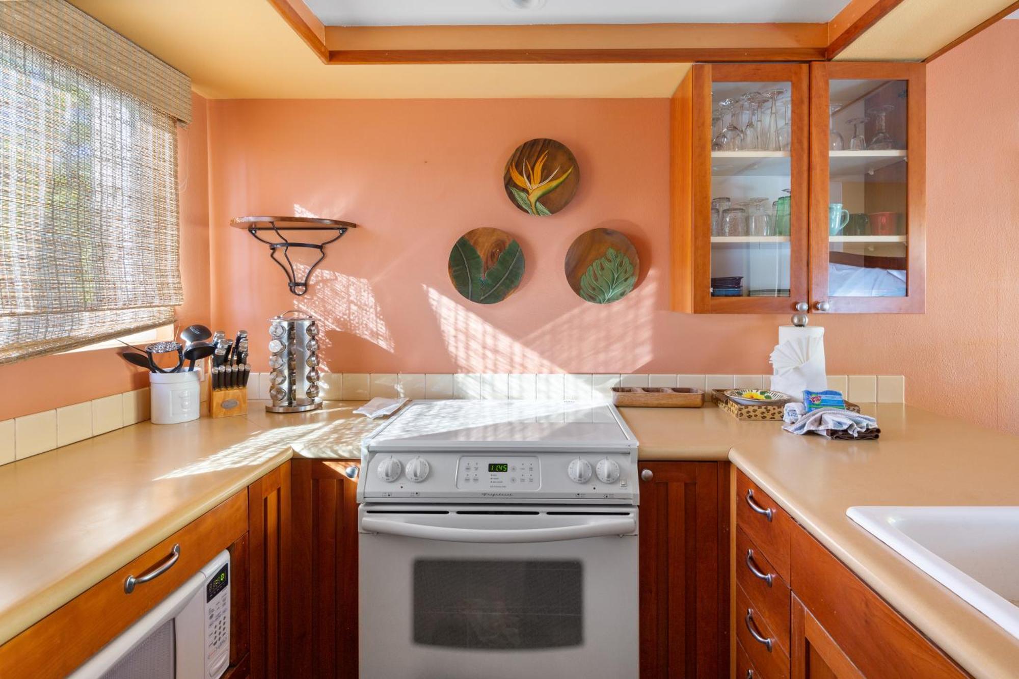 Bamboo Suite, 1 Bedroom, Sleeps 4, Pool & Bbq, Pre-Renovation Summer Sale Kihei Esterno foto