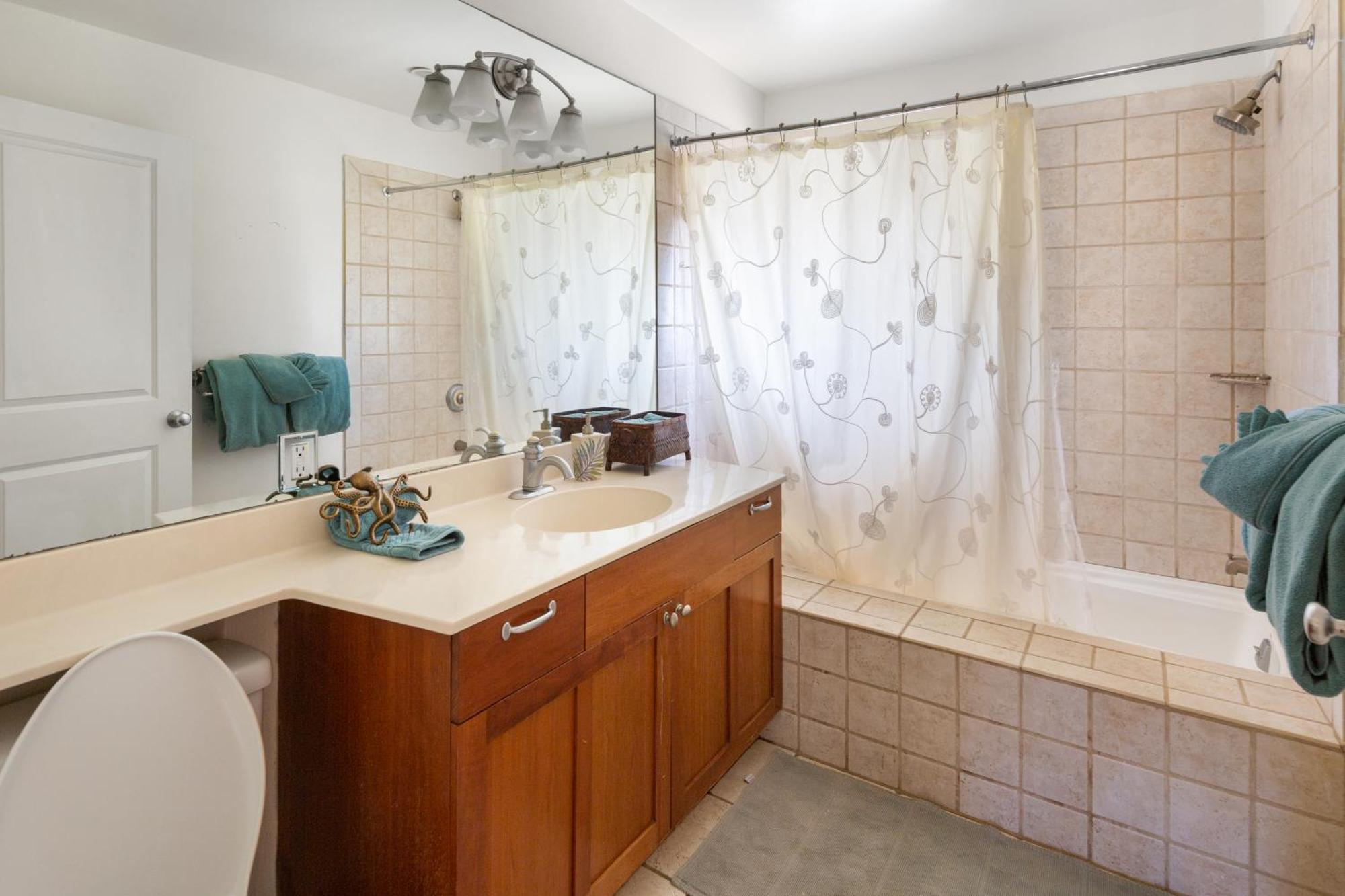 Bamboo Suite, 1 Bedroom, Sleeps 4, Pool & Bbq, Pre-Renovation Summer Sale Kihei Esterno foto